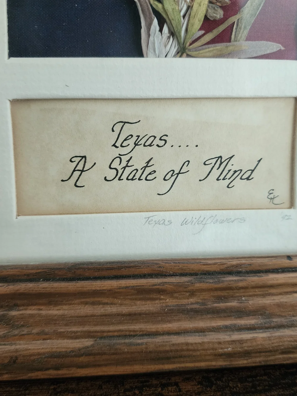 Vintage Wood-Framed Texas State Art Print with Dried Floral Accent - Brown